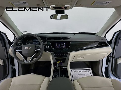 Used 2022 Cadillac XT6 Premium Luxury AWD/4WD image 12