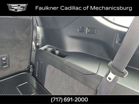 Used 2024 Cadillac Escalade ESV Premium Luxury w/ Performance Package AWD/4WD image 33