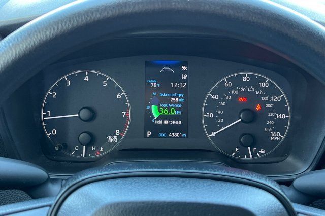 Used 2025 Toyota Corolla LE FWD image 26