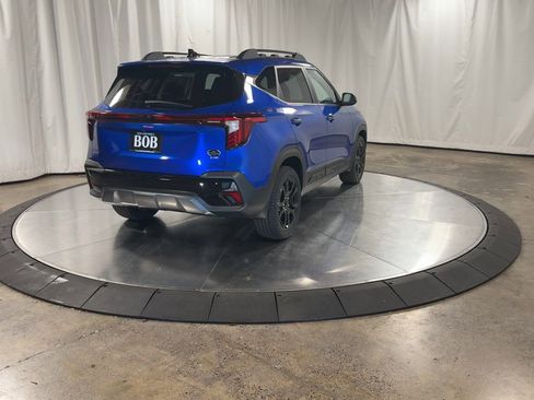 Certified 2025 Kia Seltos X-Line image 9