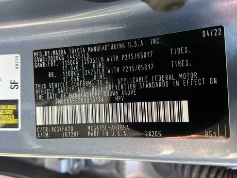 Used 2022 Toyota Corolla Cross LE AWD/4WD image 23