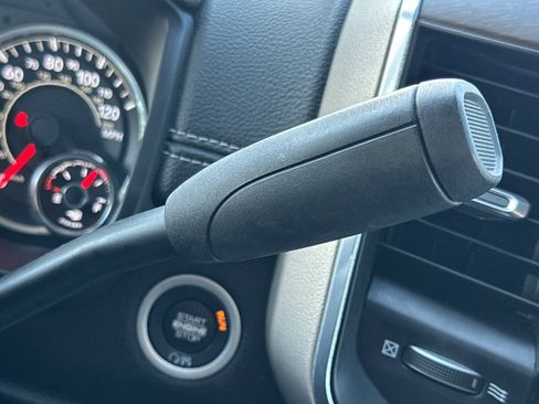 Used 2024 RAM 2500 Laramie image 27