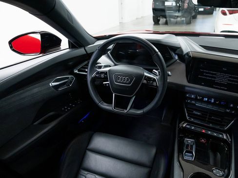 Used 2022 Audi e-tron GT Prestige w/ Prestige Package image 10