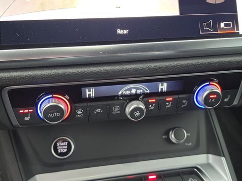 New 2025 Audi Q3 2.0T Premium image 22