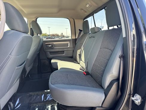 Used 2017 RAM 1500 Big Horn AWD/4WD image 18
