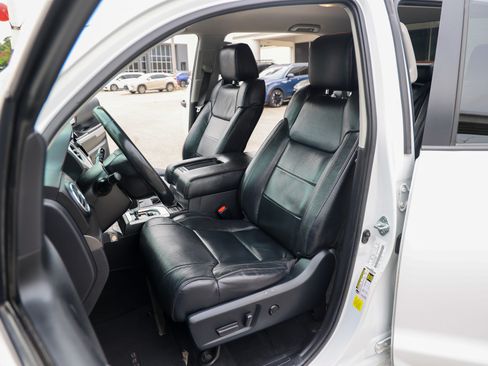 Used 2021 Toyota Tundra SR5 w/ SR5 Leather Package RWD image 35