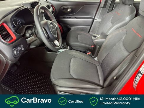 Used 2023 Jeep Renegade Trailhawk AWD/4WD image 17
