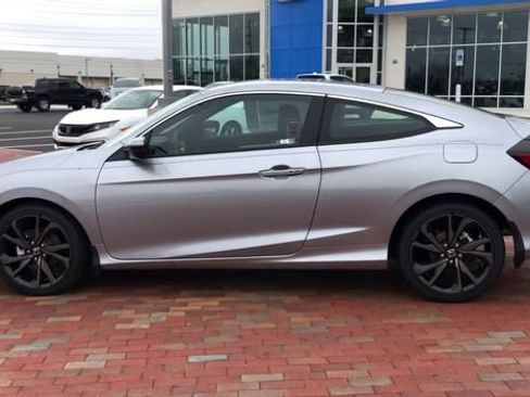 Used 2020 Honda Civic Sport image 6