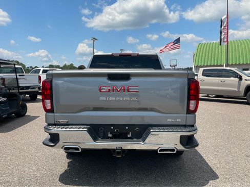 Used 2025 GMC Sierra 1500 SLE w/ X31 Off-Road Package AWD/4WD image 6
