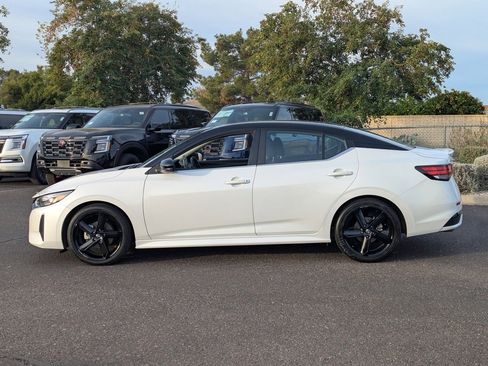 Certified 2024 Nissan Sentra SR image 3