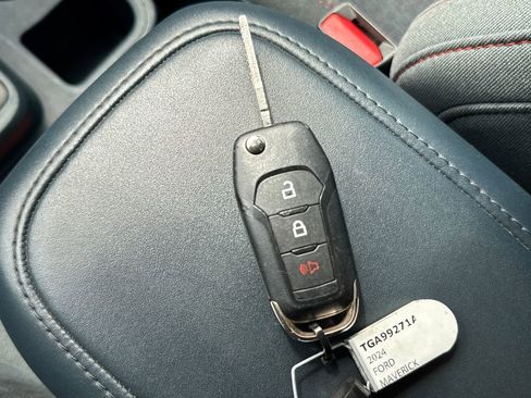 Used 2024 Ford Maverick XLT FWD image 27