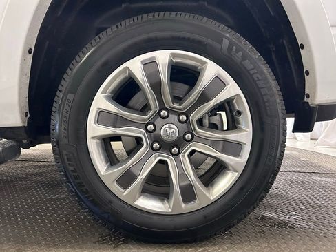 Used 2023 RAM 1500 Limited AWD/4WD image 32