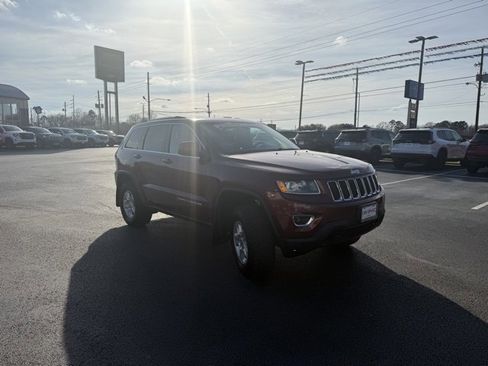 Used 2016 Jeep Grand Cherokee Laredo w/ Quick Order Package 23E image 8