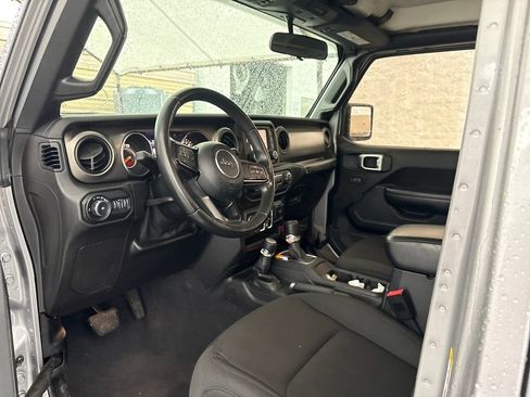 Used 2020 Jeep Wrangler Unlimited Sport S AWD/4WD image 9