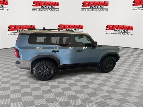 Used 2024 Toyota Land Cruiser image 3