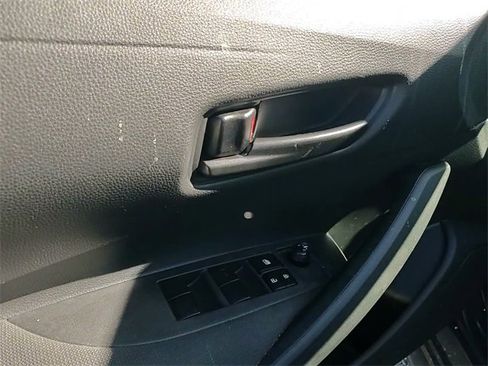 Used 2024 Toyota Corolla LE image 9