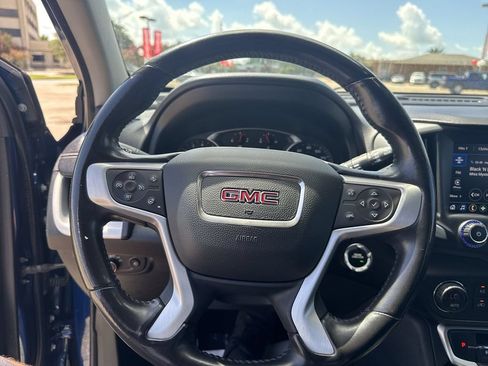 Used 2022 GMC Terrain SLT AWD/4WD image 16