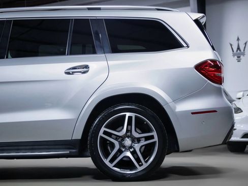 Used 2017 Mercedes-Benz GLS 550 4MATIC image 18