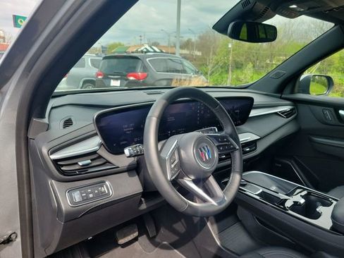 Used 2025 Buick Enclave Preferred image 15