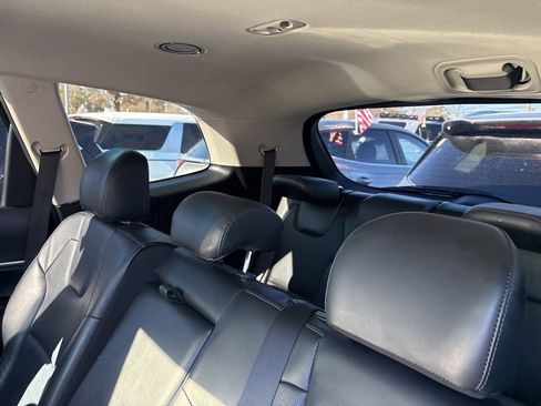 Used 2020 Kia Telluride S w/ S 8 Passenger Seating Package image 16