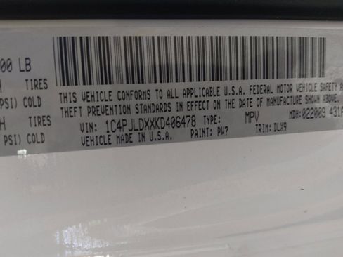 Used 2019 Jeep Cherokee Limited w/ Technology Group FWD image 33