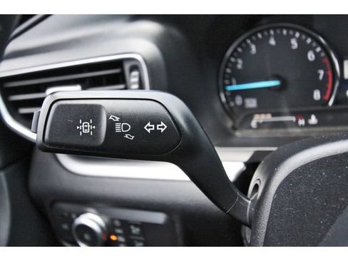 Used 2022 Ford Explorer XLT w/ Equipment Group 202A RWD image 15