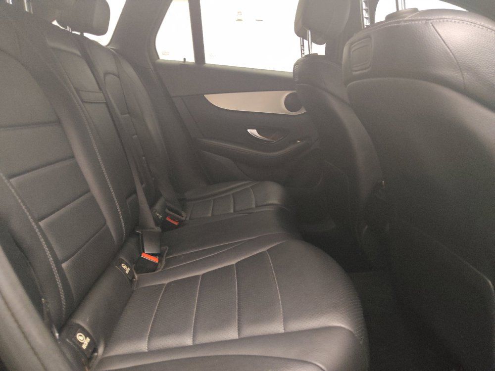 Used 2019 Mercedes-Benz GLC 300 image 19