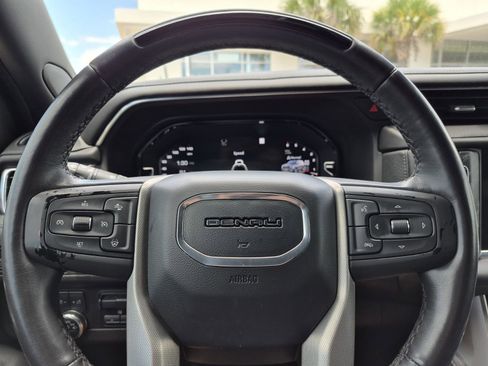 Used 2023 GMC Yukon Denali w/ Denali Reserve Package AWD/4WD image 26
