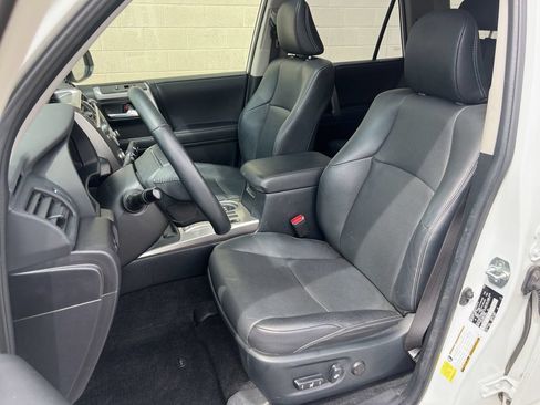 Used 2023 Toyota 4Runner Limited AWD/4WD image 23