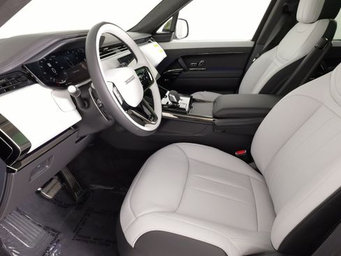 Used 2026 Land Rover Range Rover Sport Autobiography AWD/4WD image 34
