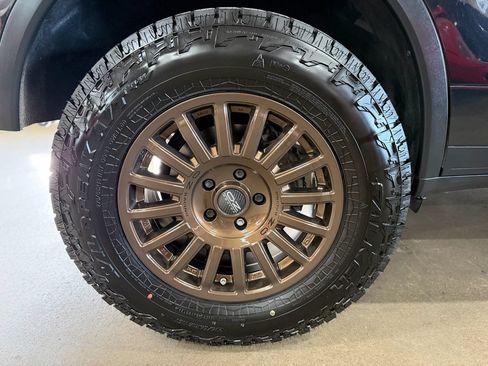 Used 2013 Porsche Cayenne Diesel AWD/4WD image 33