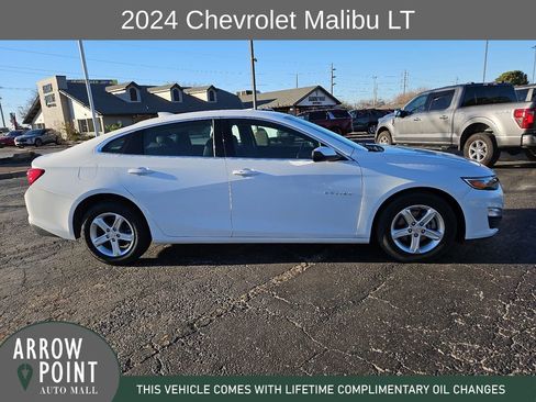 Used 2024 Chevrolet Malibu LT image 13