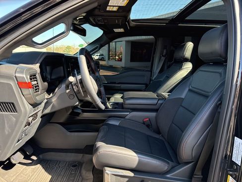 Used 2025 Ford F150 Raptor AWD/4WD image 21