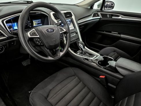 Used 2014 Ford Fusion SE image 10