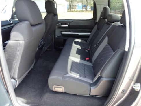 Used 2017 Toyota Tundra SR5 image 33