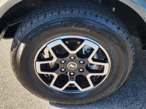Certified 2025 Ford Bronco Outer Banks AWD/4WD image 11
