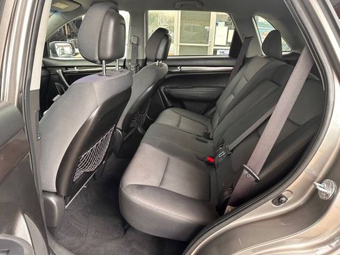 Used 2012 Kia Sorento LX w/ Convenience Pkg AWD/4WD image 15