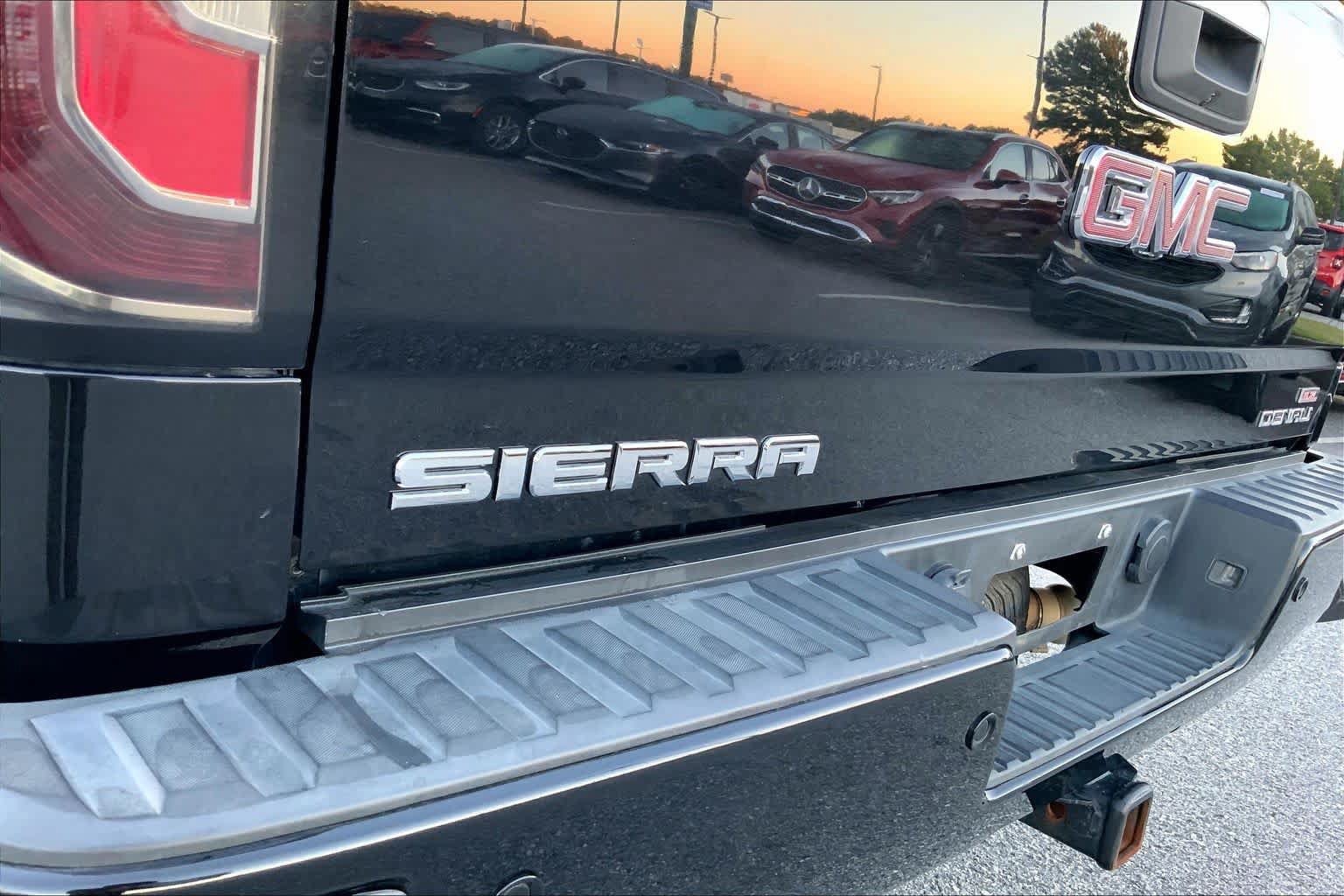 Used 2018 GMC Sierra 1500 Denali w/ Denali Ultimate Package AWD/4WD image 28