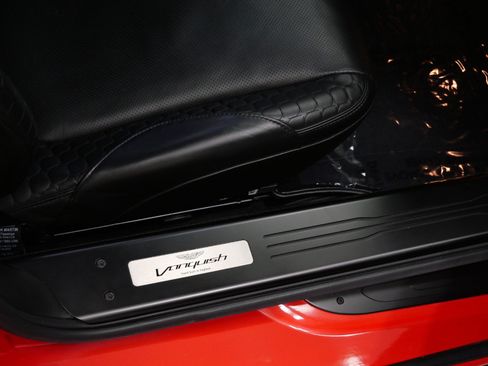 Used 2014 Aston Martin Vanquish Coupe RWD image 38