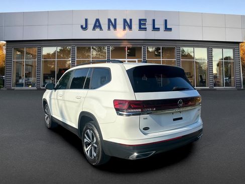 Used 2024 Volkswagen Atlas SE AWD/4WD image 7