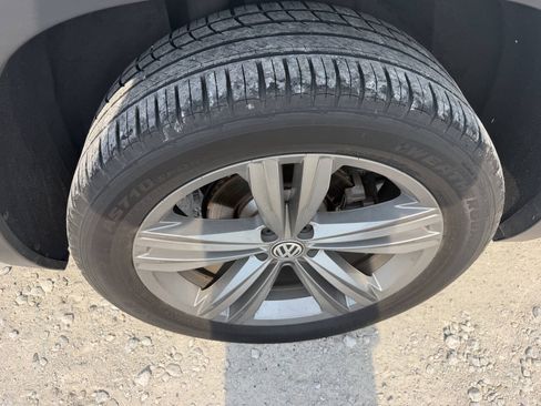 Used 2018 Volkswagen Atlas SEL AWD/4WD image 11