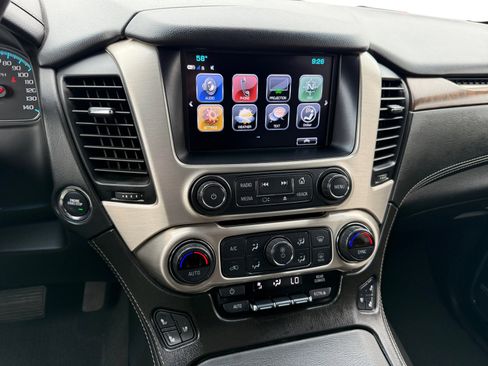 Used 2019 GMC Yukon XL Denali image 12