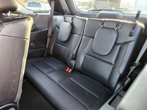 Certified 2022 Ford Explorer ST-Line w/ Class IV Trailer Tow Package image 18