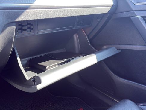 Used 2021 Volkswagen GTI SE FWD image 41