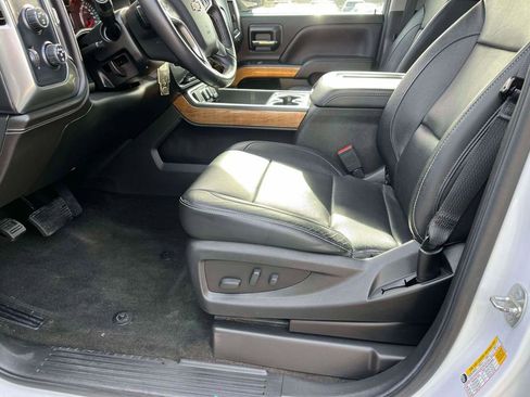 Used 2018 Chevrolet Silverado 1500 LTZ w/ High Desert Package image 16