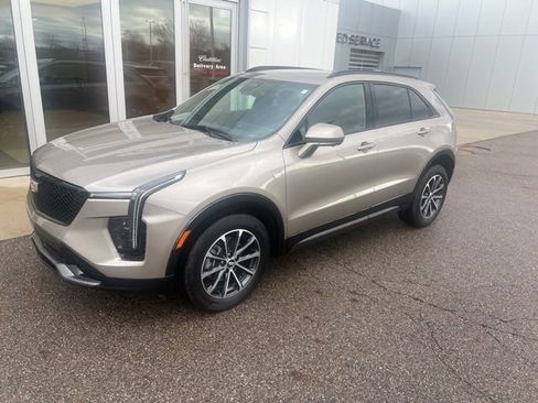 Used 2025 Cadillac XT4 Sport image 1