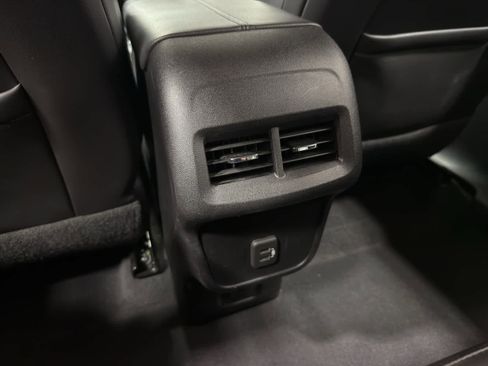 Used 2019 Chevrolet Equinox Premier image 27