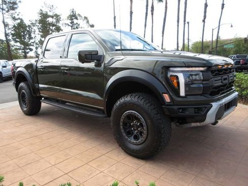 Used 2025 Ford F150 Raptor AWD/4WD image 6