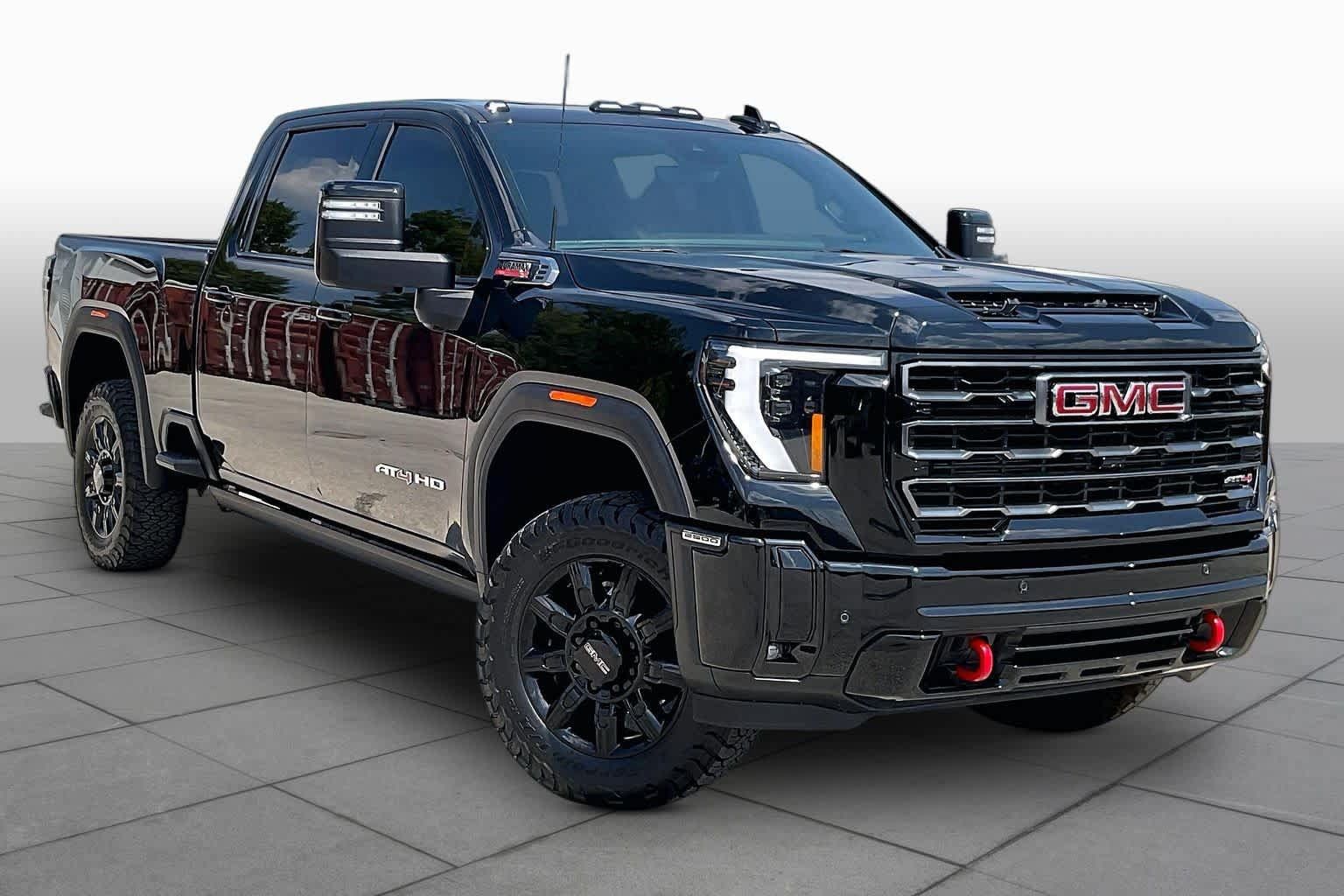 Used 2026 GMC Sierra 2500 AT4 w/ AT4 Premium Plus Package AWD/4WD image 3