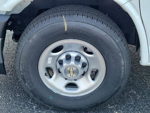 New 2025 Chevrolet Express 3500 w/ Power Convenience Package image 9